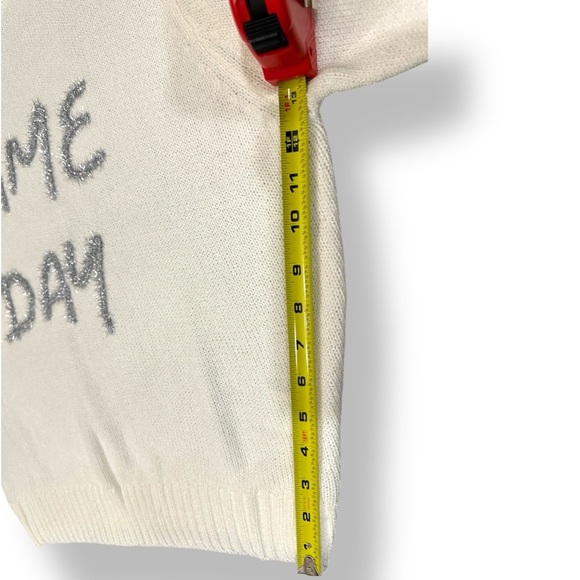 Game Day Sweater - Picture 4 of 11